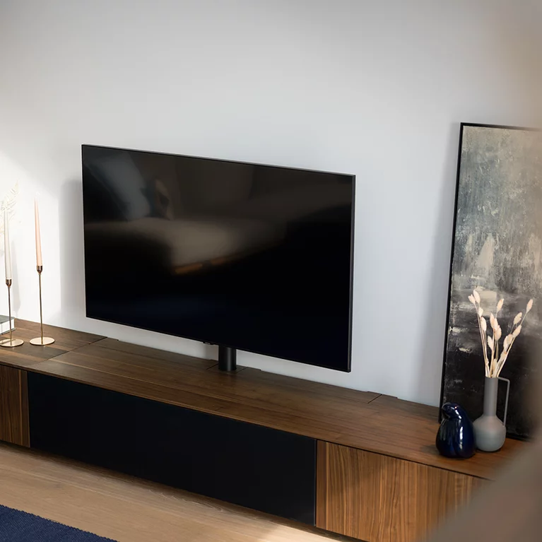 filigno Wohnwand aus Nussbaum mit Keramikklappe in basalt black, Detailbild