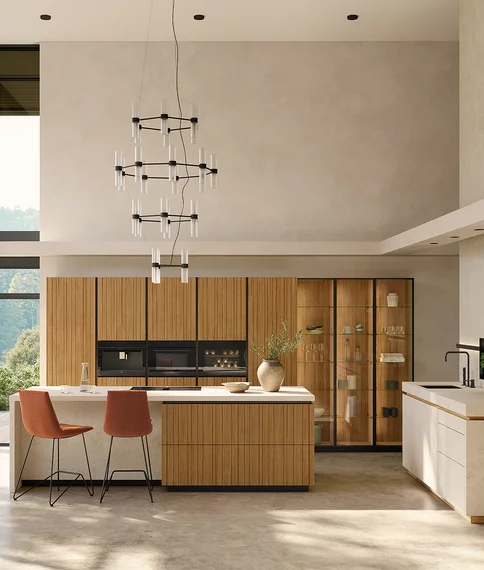 Modern design kitchen echt.zeit evo in natural oiled oak and MDi masai blanco plus with clear glass cabinets and lui bar stools
