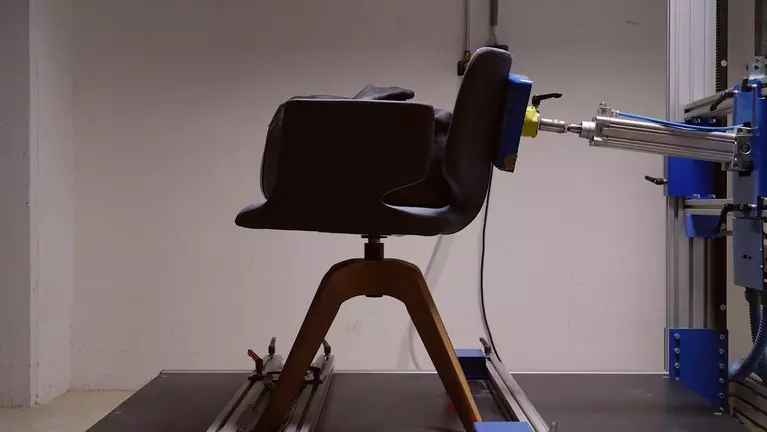 Slider_16_9_SkaliertResponsiv_Prüflabor_1600x900