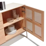 edle cubus pure Sideboard in Erle weißöl und Glas mit Metallrahmengestell