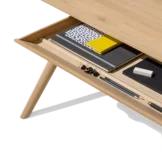 pisa mit eleganter Schreibtischlade mit Einteilung in Eiche Weißöl