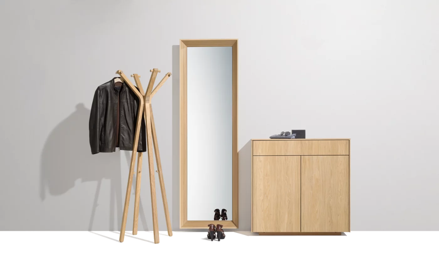 filigno hallway with the hood coat rack in oak white oil