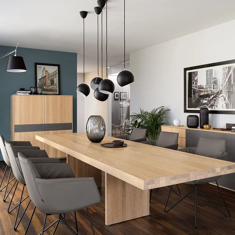 modern dining table tema extendable made of natural wood in oak white oil with comfortable grand lui chairs