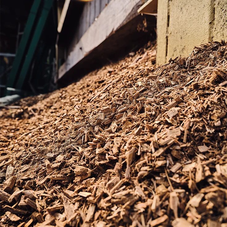 Hackschnitzel aus unseren Holzresten für unsere Biomasse Heizanlage