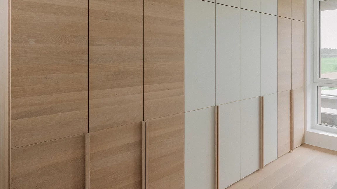 lunetto solid wood wardrobe with top unit in with fronts in natural oak oil and coloured glass