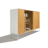 cubus pure Highboard in Eiche Massivholz mit Nurglastüren und Farbglas auf Metallrahmengestell in schneeweiß matt