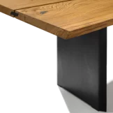 dining table echt.zeit solid in the wood type rustic brushed oak, detailed view