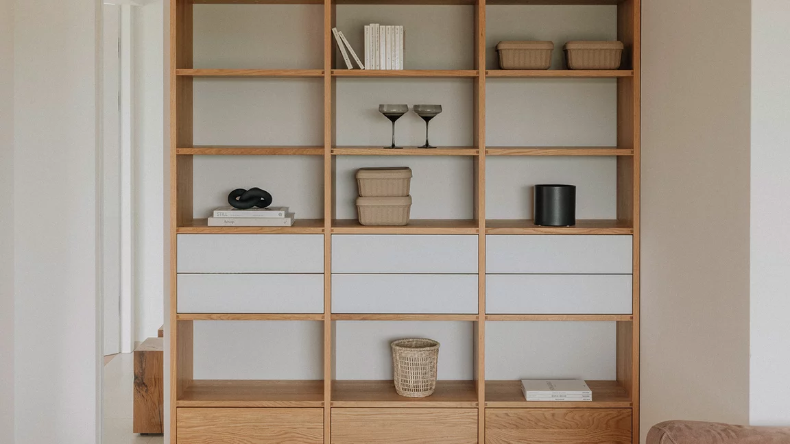 cubus solid wood shelving unit with coloured glass fronts in natural oak oil