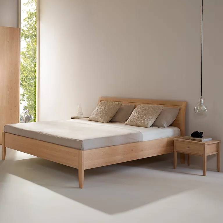 Nachttisch sesam in Erle Weißöl mit dem bequemen sesam Bett