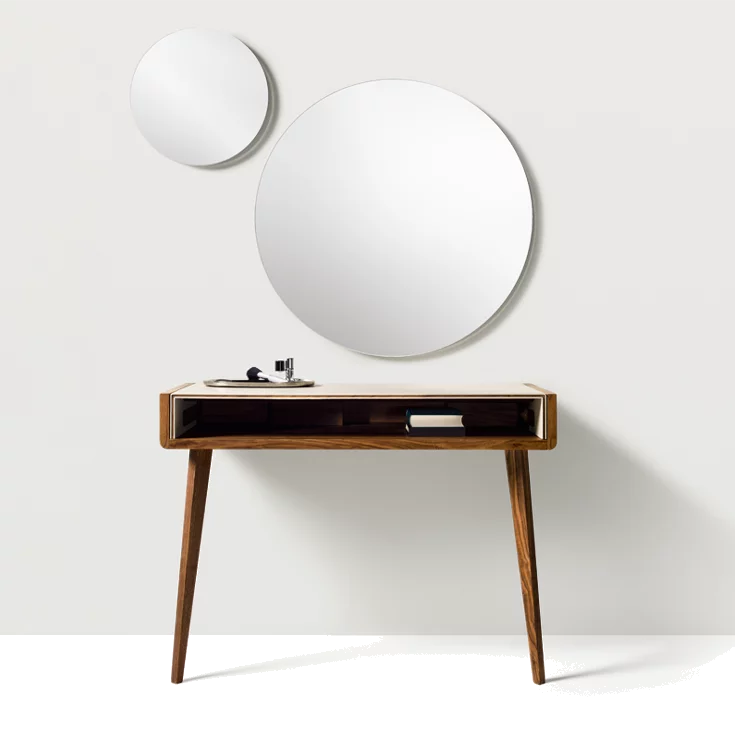 sol solitaire in solid walnut supported by two legs and worktop upholstered in leather, front view