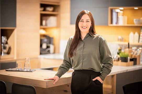 Einrichtungsplanerin Bettina Fenzl von TEAM 7 Wien