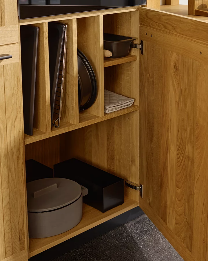 shelf in oak with practical interior organisation