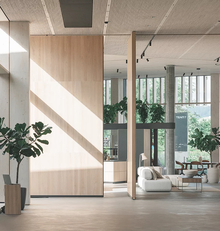 Entrance area of the store in the TEAM 7 World with a view into the store