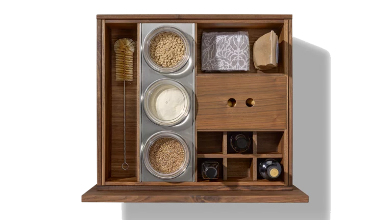 Interior with drawer in walnut and drawer divider move