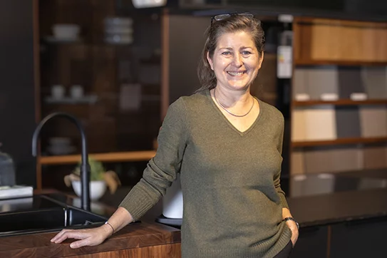 Einrichtungsplanerin Katrin Riedl von TEAM 7 Essen