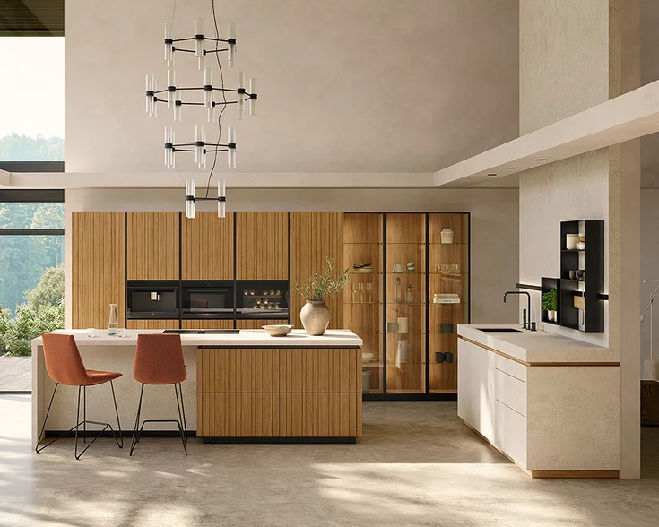 Timeless echtzeit evo kitchen in natural wood and ceramic with display cabinets to match the lui bar stool at TEAM 7 Kitchen Vienna Timeless echtzeit evo kitchen in oak and ceramic with display cabinets to match the lui bar stool at TEAM 7 Kitchen store Vienna