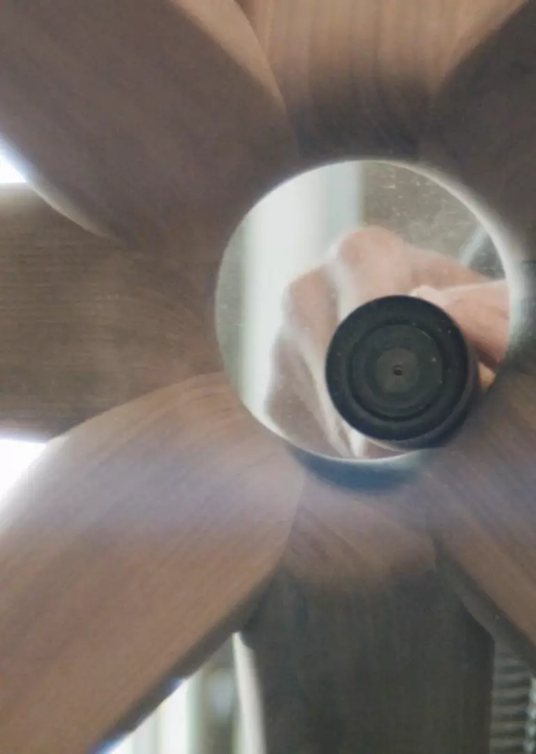 Header_Fullscreen_Standard_stern_Couchtisch_2560x1440